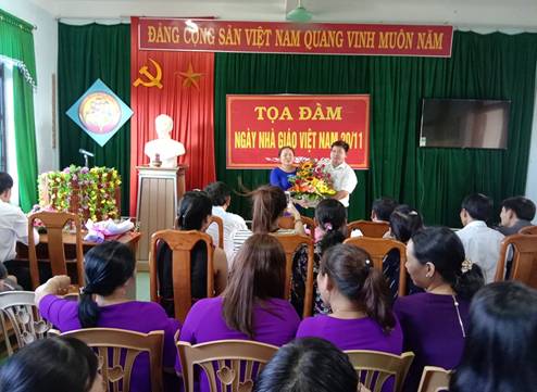 20-11 toa đàm 012.jpg